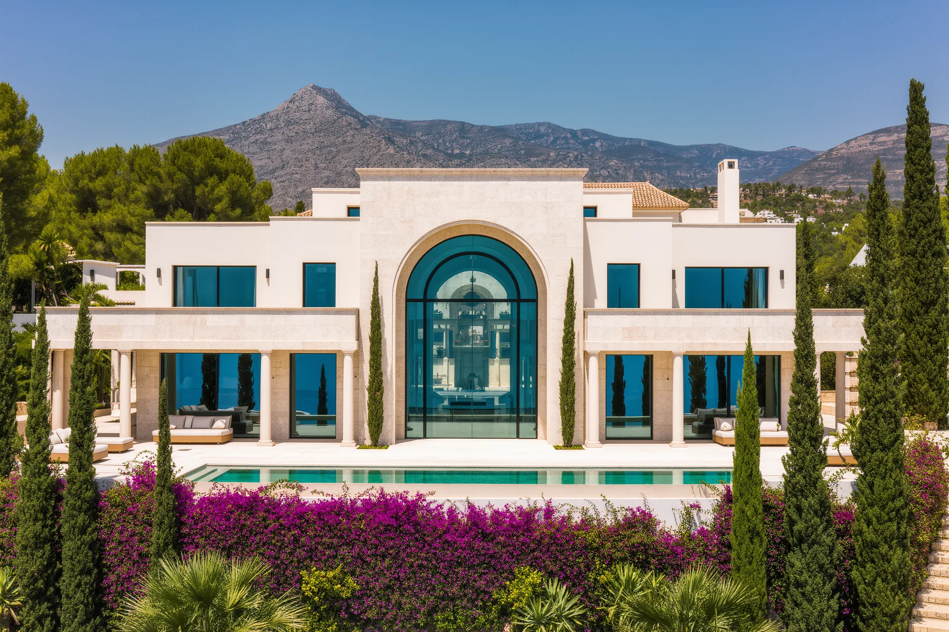 Golfplätze, Yachthäfen und Strandnähe: Freizeitmöglichkeiten für Immobilienbesitzer in Marbella
